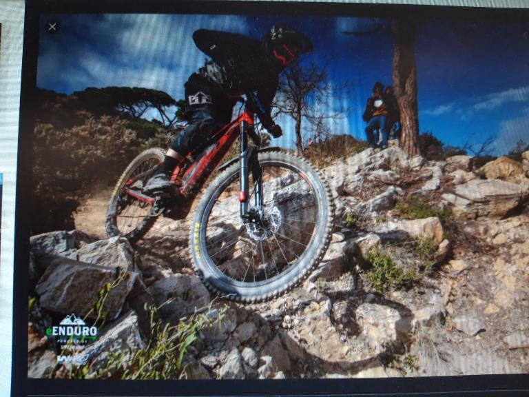 APARTMENT Aurora & Nicole IDEAL per bike 1 free parkings large e wi-fi free e x family mtb climbing con terazza vista mare - B&B Pietra Ligure
