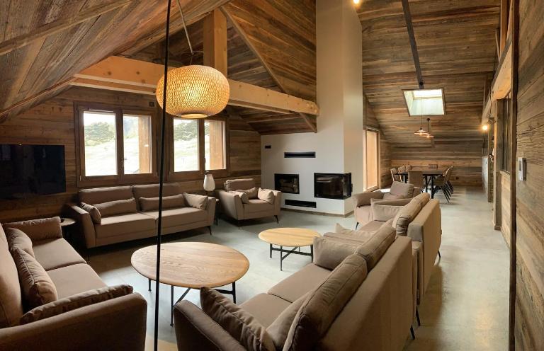 CAPRICORNE - Chalet sur les pistes avec sauna et home cinema - B&B La Toussuire