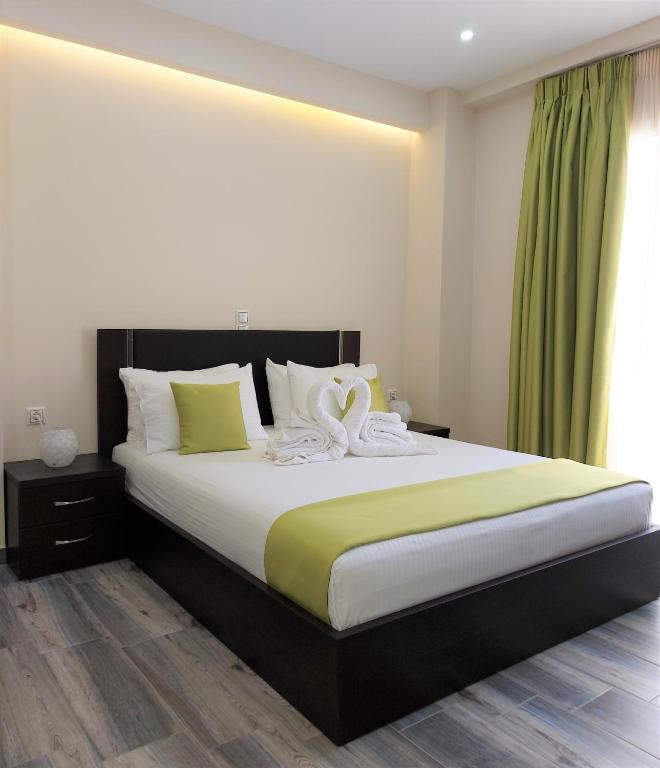 Tresor Apartments - B&B Parga