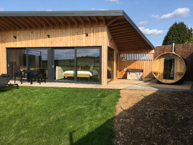 Beau Réveil nature & wellness - gite 1 - Bed and Breakfast Manhay