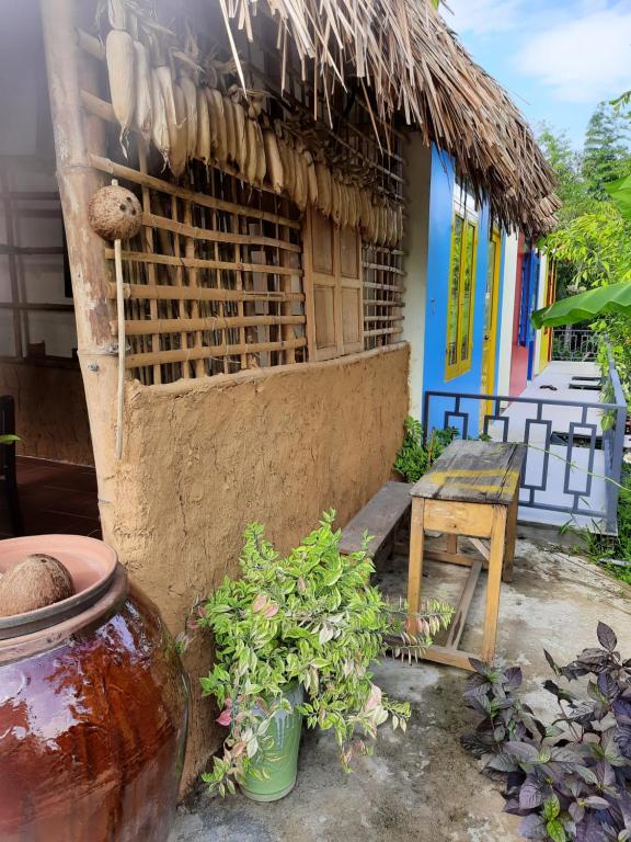Homestay Nang Nghieng - B&B Kon Tum