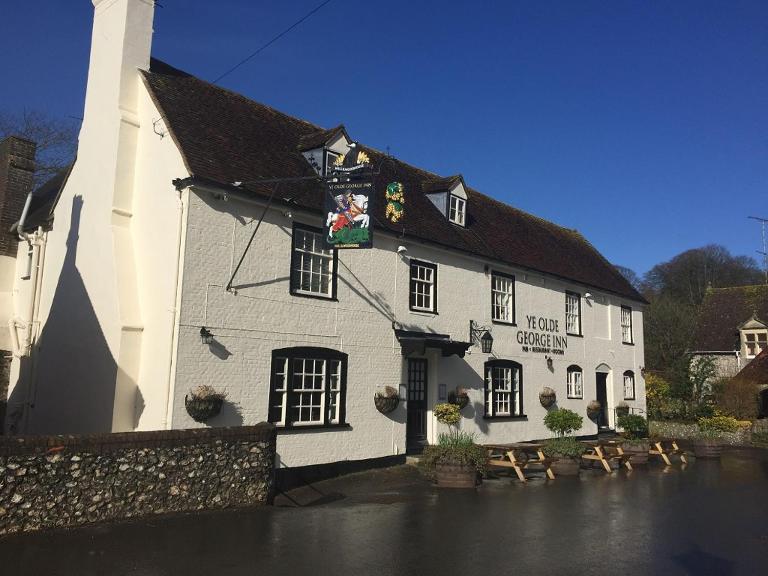 Ye Olde George Inn - Badger Pubs - B&B Privett