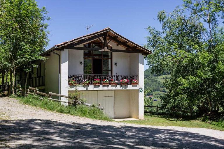 CASA RURAL TOKI ONA - Bed and Breakfast Luzaide