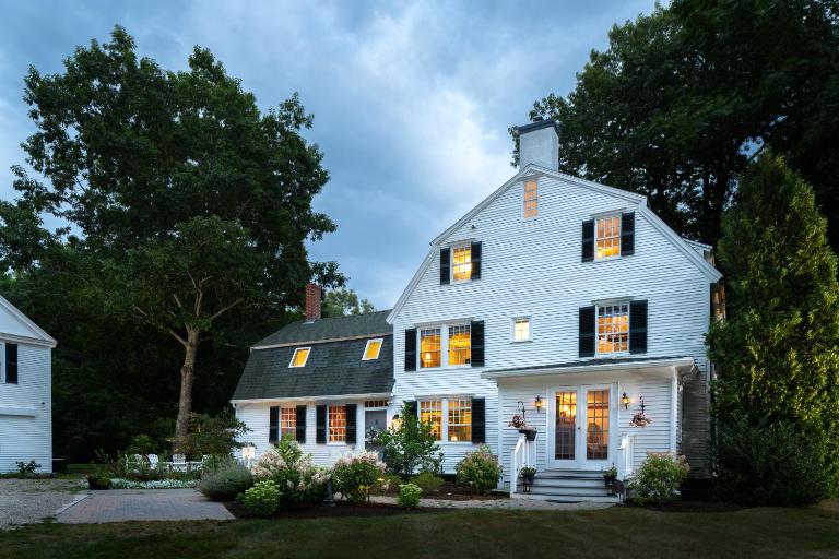 Waldo Emerson Inn - B&B Kennebunkport