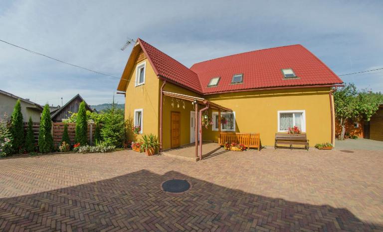 Приватна садиба Гоф - Гірський релакс Sadyba Hof Yasinya - Mountain Retreat & Ski near Dragobrat, Bukovel - B&B Yasinya