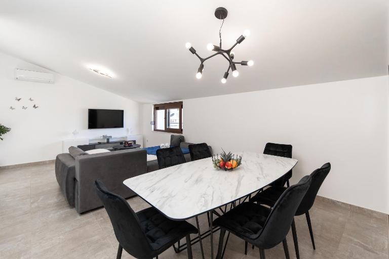 Apartman Gulin - B&B Cirquenizza