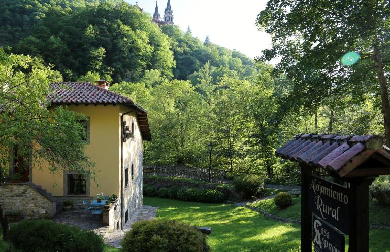 Casa Asprón - B&B Basílica de Covadonga