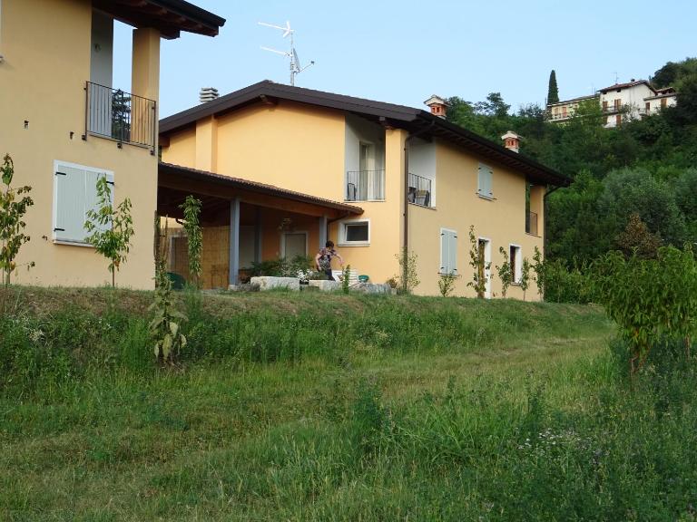 CASCINA LEGNAGO trilocale a 6 chilometri da SALO' - B&B Villanuova sul Clisi