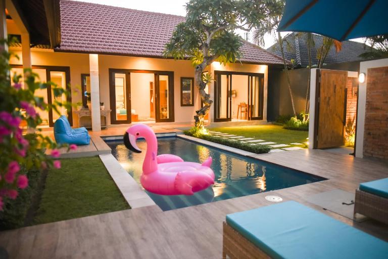 Haneirich Bali Villa - B&B Canggu