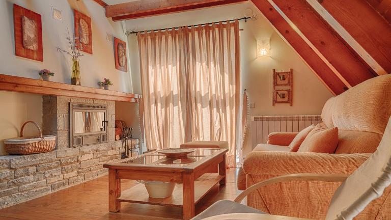 Saplan Real Estate ERA LANA - Ferienwohnung Les