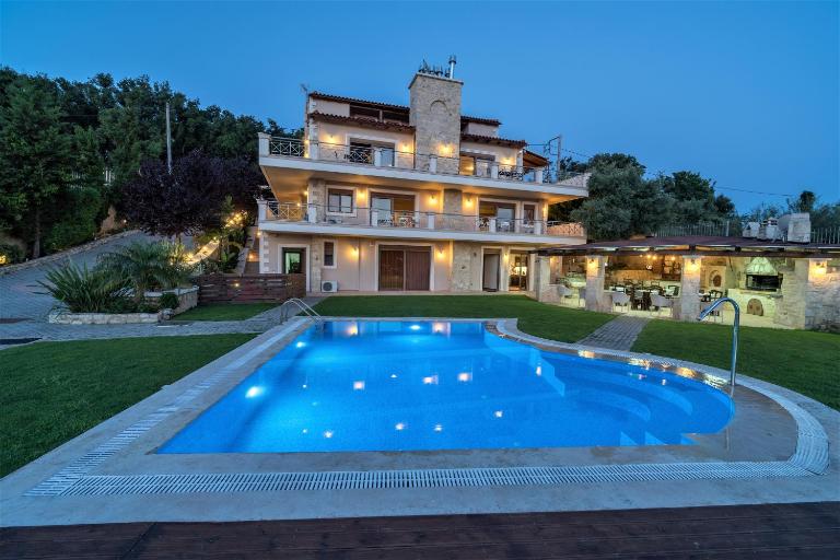 Villa Zeus - Ferienwohnung Kalonýktis