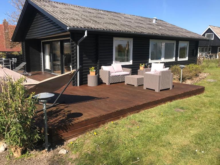 Dejlig sommerhus 150m fra privat strand - B&B Brenderup
