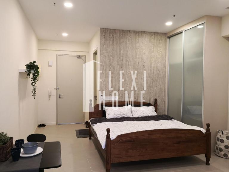 9am-5pm, SAME DAY CHECK IN AND CHECK OUT, Work from Home, Comfy & Quiet Tamarind Suites-Cyberjaya by Flexihome-MY, - B&B Cyberjaya