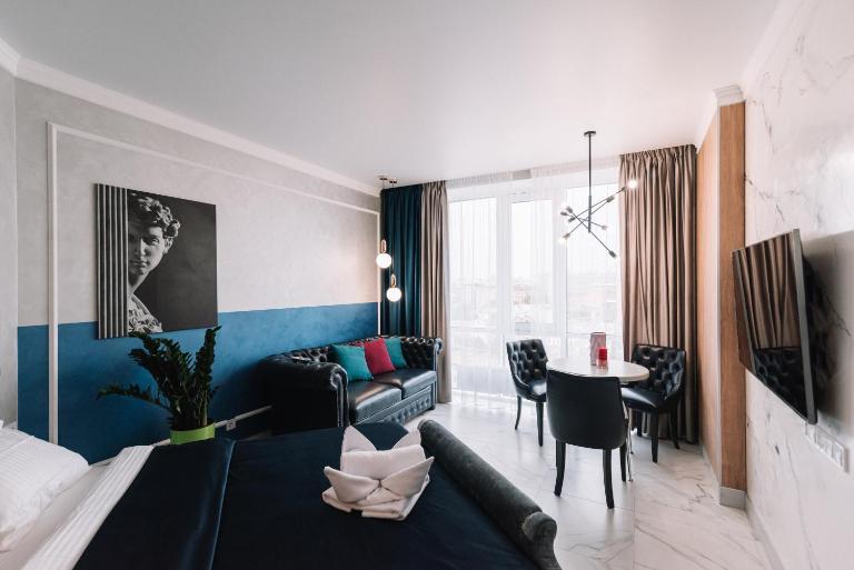 Royal Tower VIP Smart Apartments 3 - Ferienwohnung Kyjiw