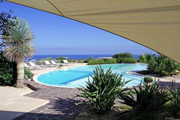 Dammusi & Relax - B&B Pantelaria