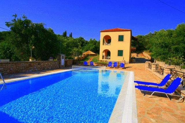 Emily's Apartments - B&B Kassiopi