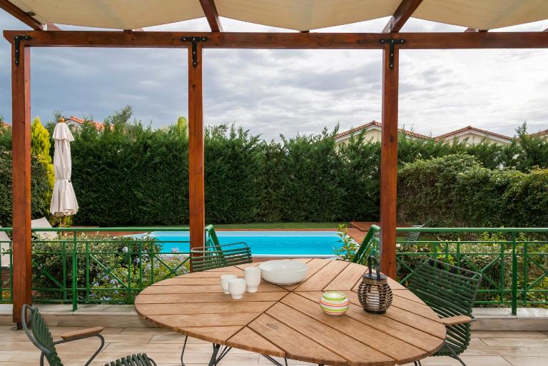 Venus Villa with Private Pool, 2min to the Beach - Bed and Breakfast Foinikoúnta