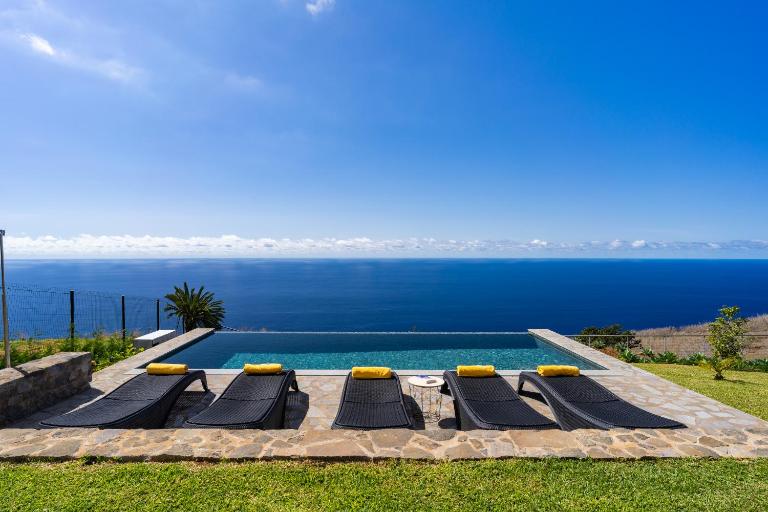 Villa Fauna Calheta Infinity Pool & Nature Views - B&B Prazeres