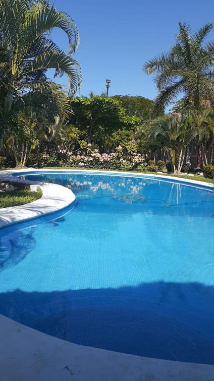 Casa con alberca Ixtapa Zihuatanejo - Chambres d'hôtes Ixtapa