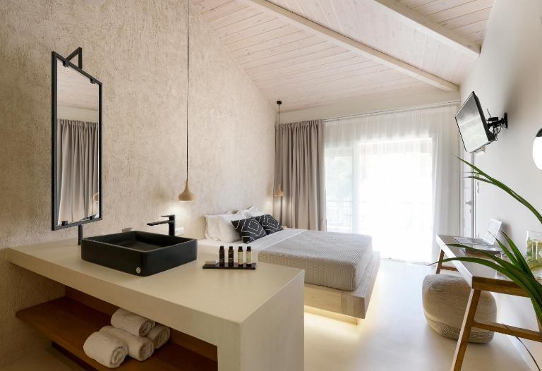 Karidi Beach Boutique Suites - B&B Vourvourou