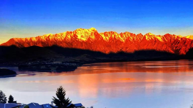 Awesomely Wakatipu Queenstown Home - Bed and Breakfast Queenstown