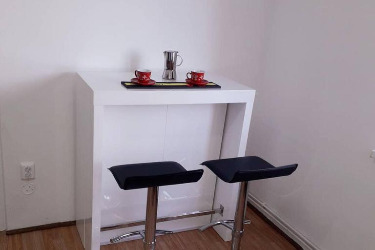 Aldine comfort : entire apartment with 2 bedrooms - Ferienwohnung Hermannstadt
