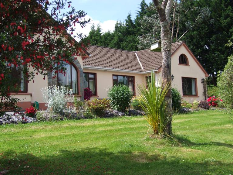 O'Sheas Ceol Na Habhann B&B - B&B Kenmare