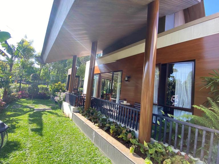 Luxurious Modern Villa at Vimala Hills - Ferienwohnung Bogor