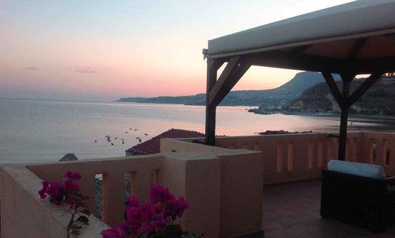 Asterias Studios & Apartments - Bed and Breakfast Kalyves
