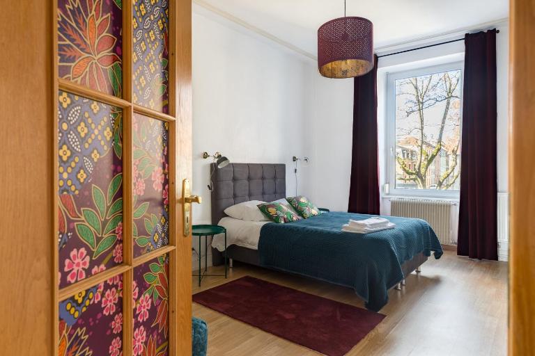 Travel Homes - The Wooden, Spacieux & bon quartier - Bed and Breakfast Mulhouse