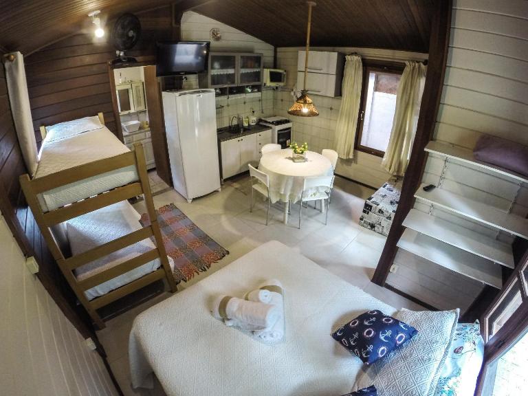 Morada Aguiar - Chalé Kitnet e Suite - B&B Abraão