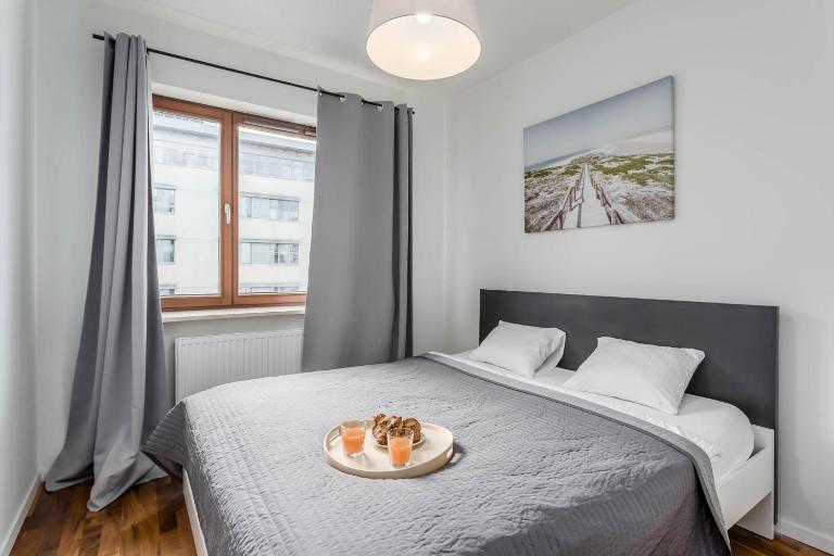 Chill Apartments Airport Residence - Ferienwohnung Warschau