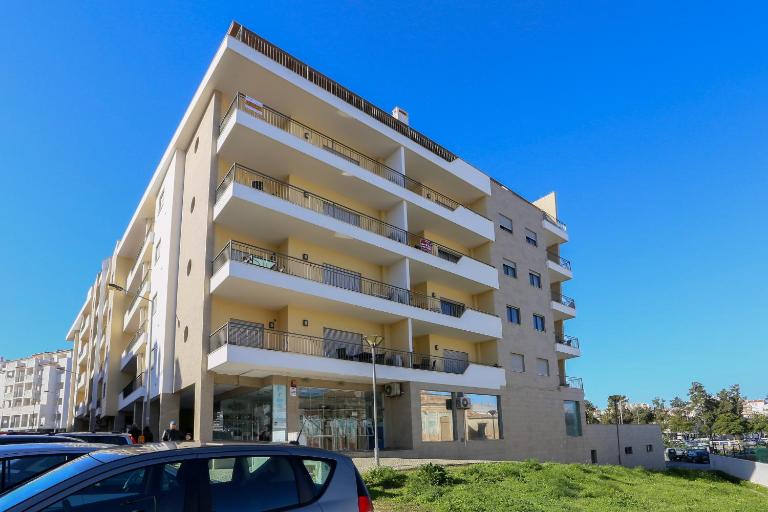 3-Bedroom Apartment with Pool Gym & Jacuzzi - Ferienwohnung Lagos