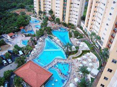Ecologic Park ap 2 quartos para 7 pessoas 1park aquático 10 piscinas termais - B&B Caldas Novas