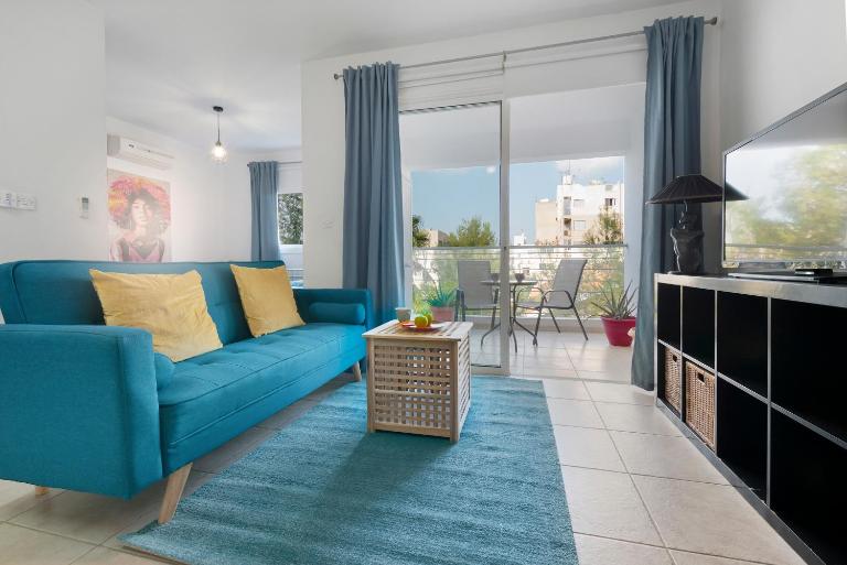 Glabur Stays - The Cozy Atelier - Nicosia City, Free Parking & Wifi, Welcomes You!!! - B&B Nicosia