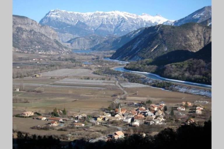 Joli appartement T2 au village de Rochebrune 05190 - B&B Rochebrune