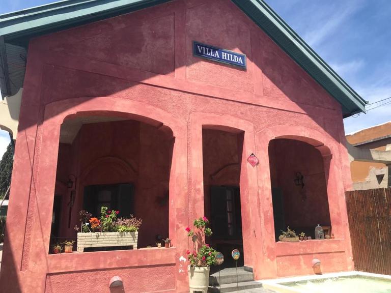 Villa Hilda - Casa con Pileta - B&B Tandil