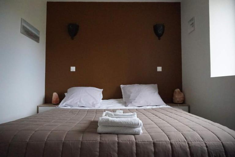 Domaine des Pierres Jumelles-balade à cheval-chambre d'hôtes Mayenne - B&B Sainte-Gemmes-le-Robert