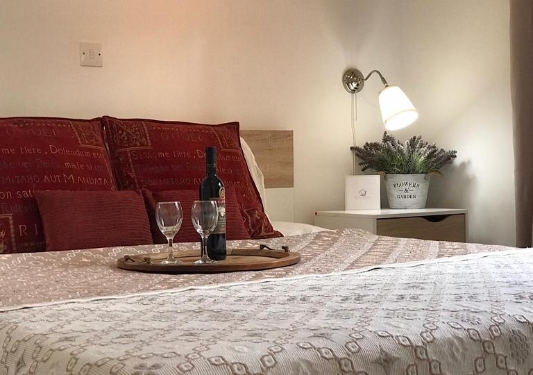 Royal Sunset Studios & Apartments - B&B Limassol
