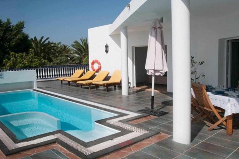 Villas del Mar. Viña y Cabrera - B&B Puerto Calero