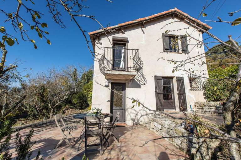 LB Vacation Rentals I Charming Little Bucolic House 5-Min From City - Bed and Breakfast Mouans-Sartoux