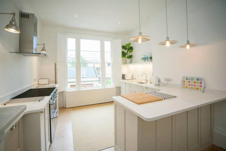 Blenheim House - Luxury City Centre Georgian Townhouse for 8 - Bed and Breakfast Bath
