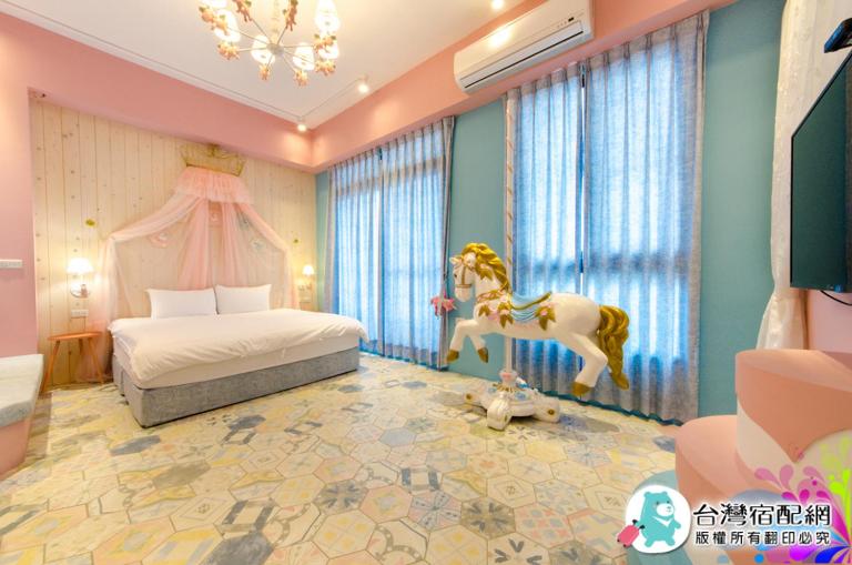 文旅小自由電梯民宿附停車場 - Ferienwohnung Hualien City