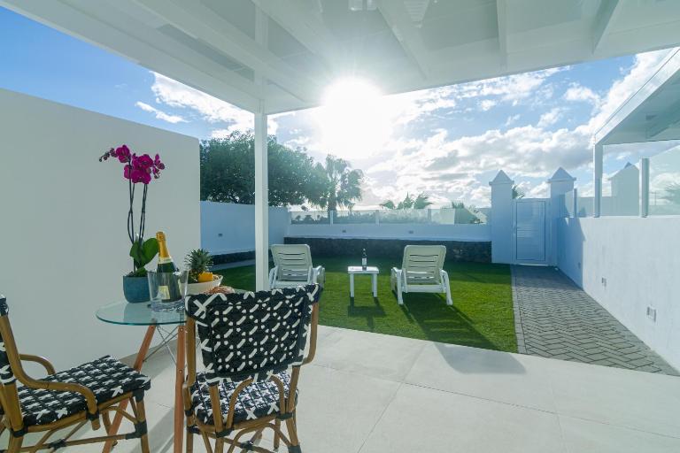 Rooms & Suites Princesa Leticia - Puerto del Carmen, Lanzarote - Near the Beach - Chambres d'hôtes Puerto del Carmen