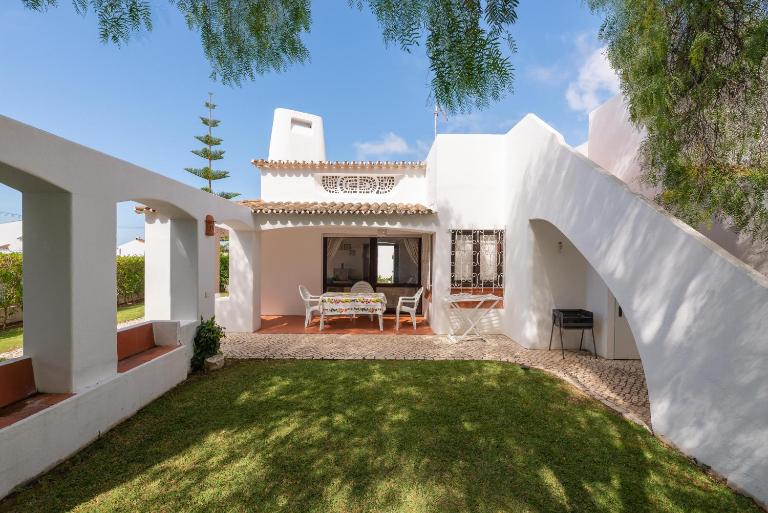 Oura Family House - B&B Albufeira