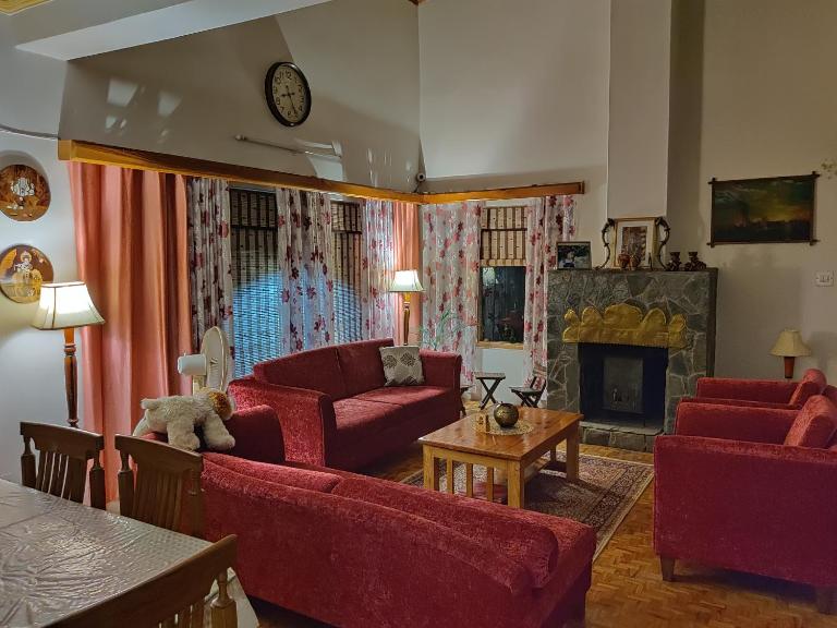 Aashirwad Homestay Kullu - B&B Kullu