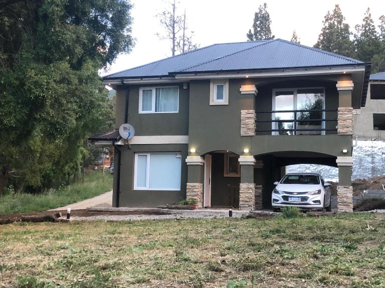 Casa altos de Quinchahuala en barrio privado Bariloche - B&B Bariloche