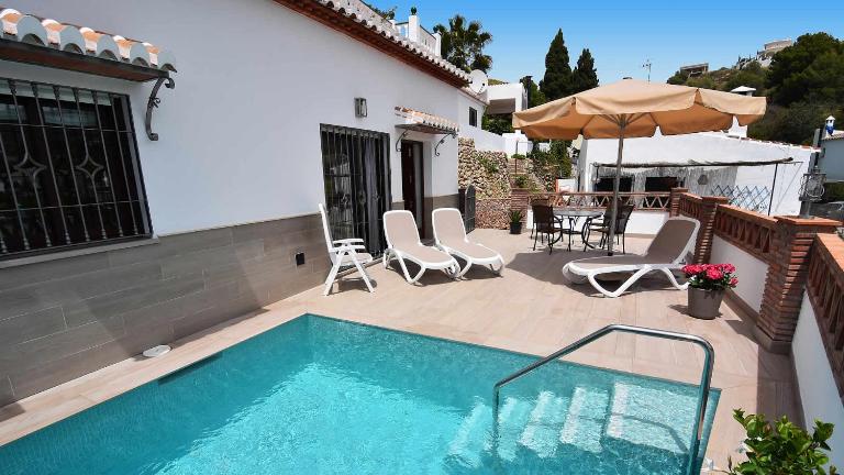 Villa Garcia Jaime Casitas Select - Chambres d'hôtes Nerja