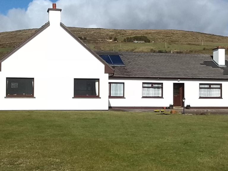Currane Lodge - Bed and Breakfast Waterville