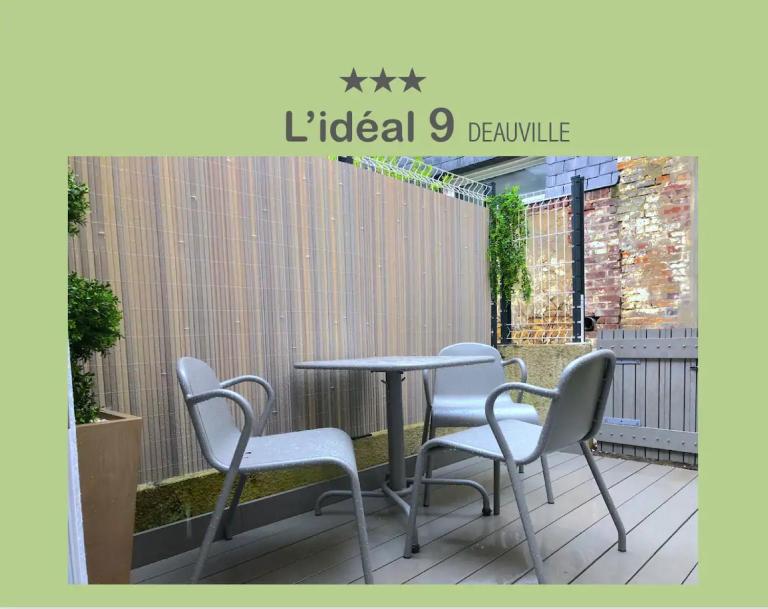MAISONNETTE avec TERRASSE en centre-ville, NON-adaptée à tous - B&B Deauville